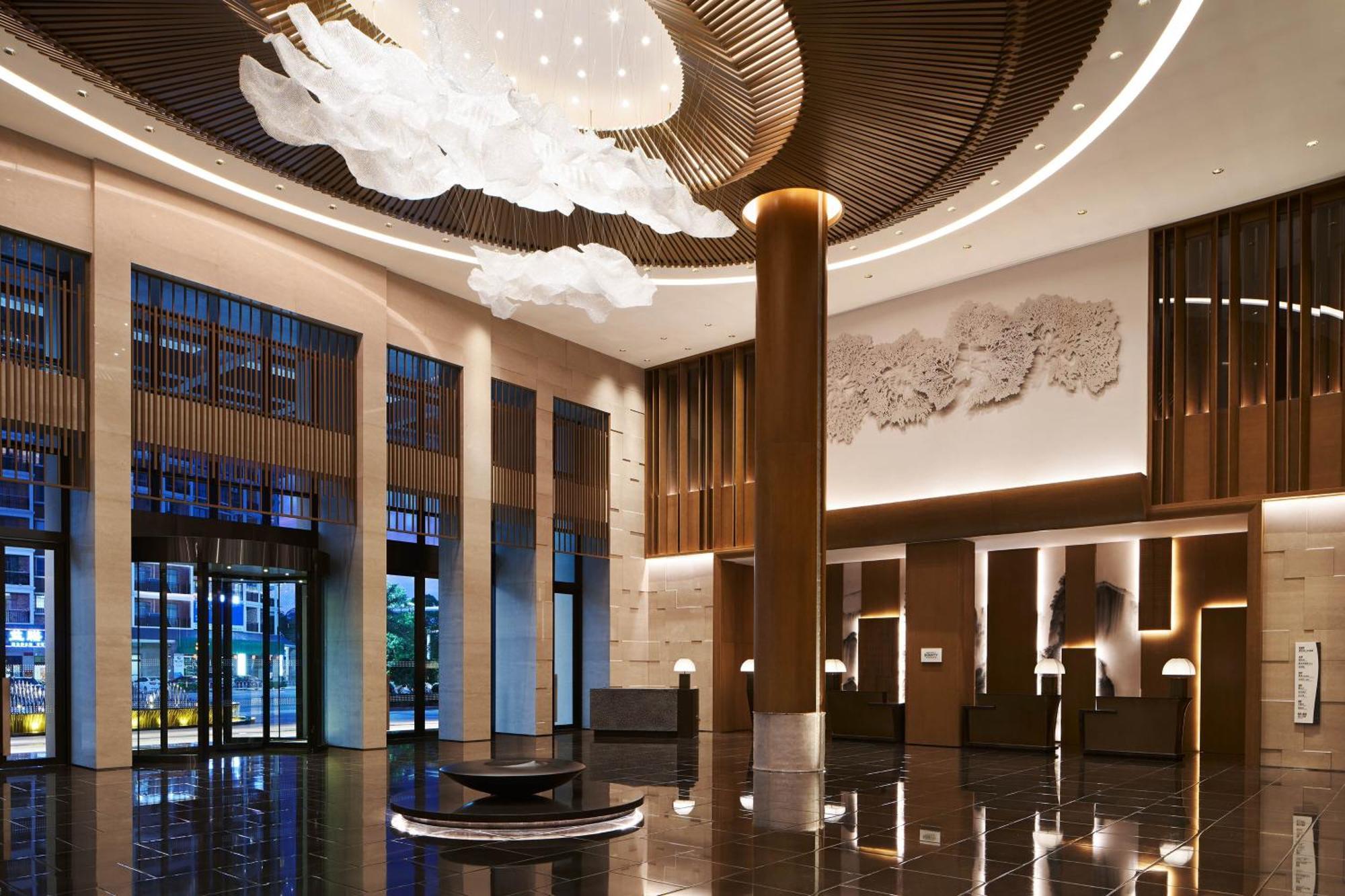 Sheraton Yunfu Xinxing Hotel Exterior photo