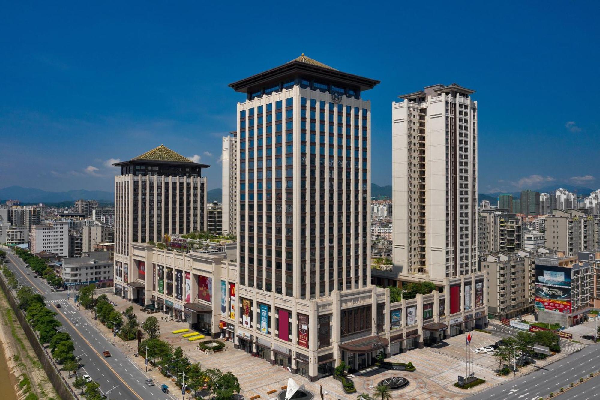 Sheraton Yunfu Xinxing Hotel Exterior photo